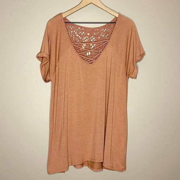 Women's Plus 2X Absolutely Famous Blush Blouse Cuffed Sleeve  Criss Cross - Picture 2 of 7